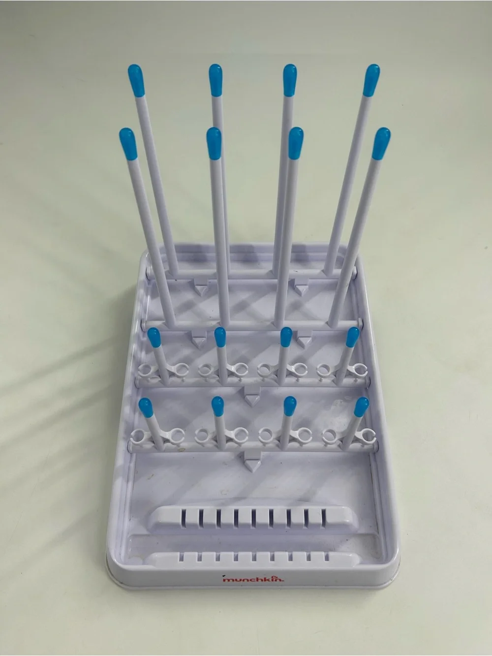 Munchkin White Drying Rack with Blue Peg Tips